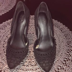 Mossino black pointy pumps